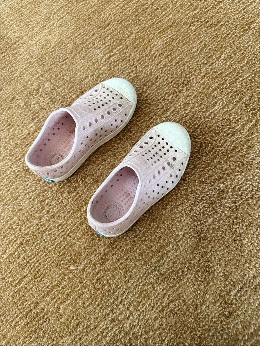 Native Kids Slip-On Water Shoes in Light Pink